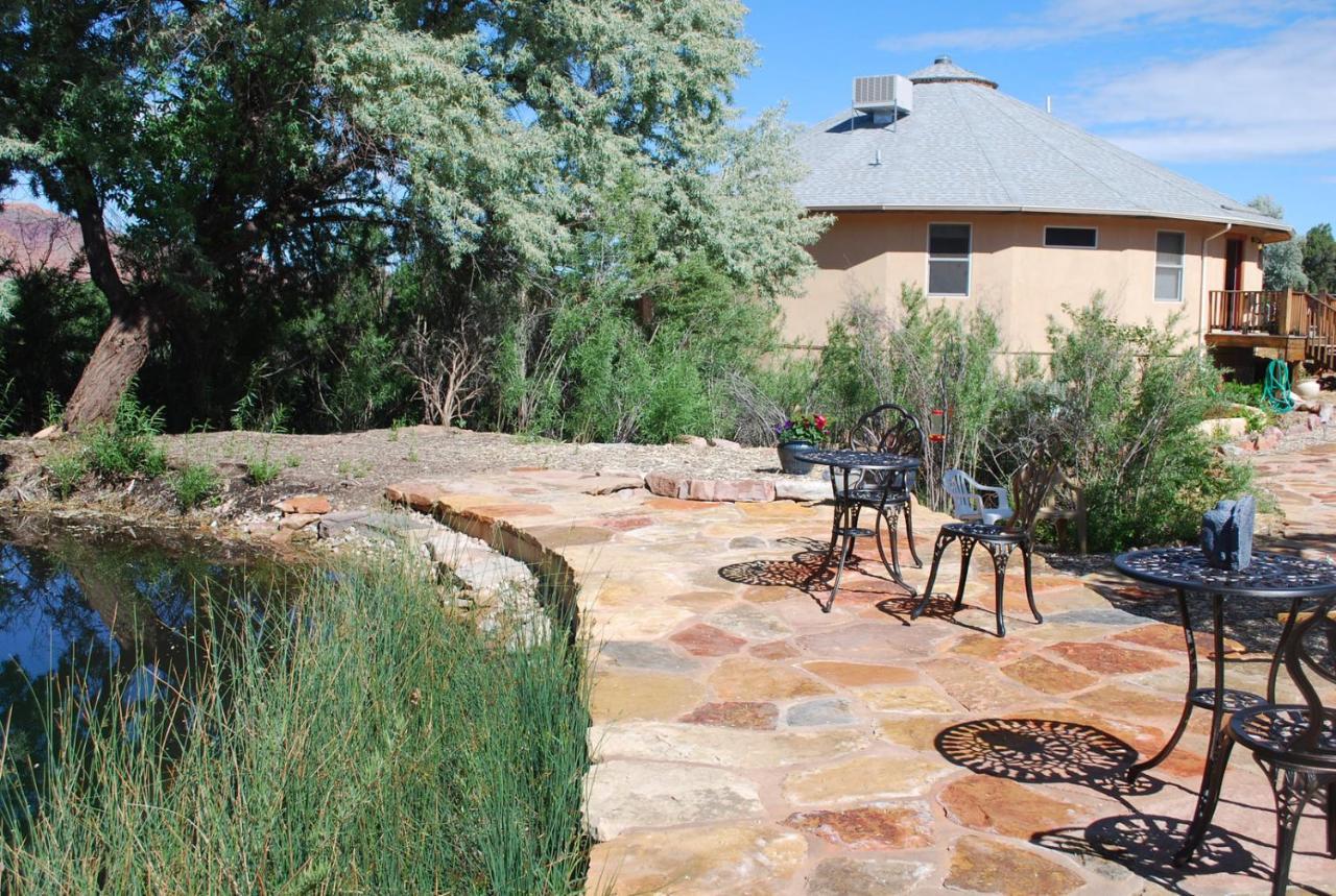 Family Room with Bathroom,1033460891:JPEG